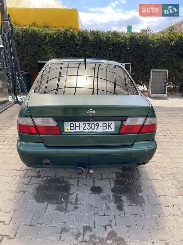 Nissan Primera (1996)