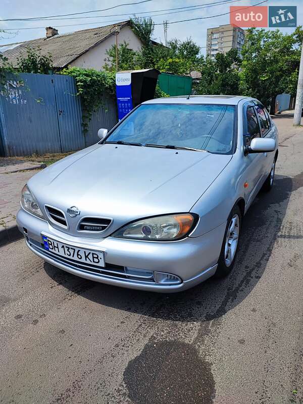 Nissan Primera (2000)
