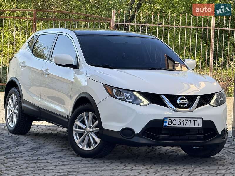 Nissan Rogue sport (2017)