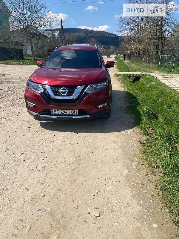 Nissan Rogue (2017)