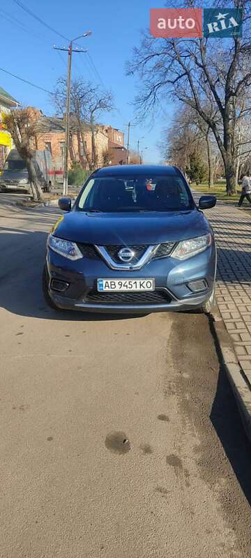 Nissan Rogue (2016)