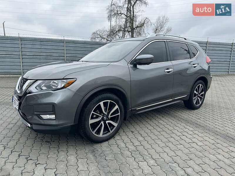 Nissan Rogue (2017)