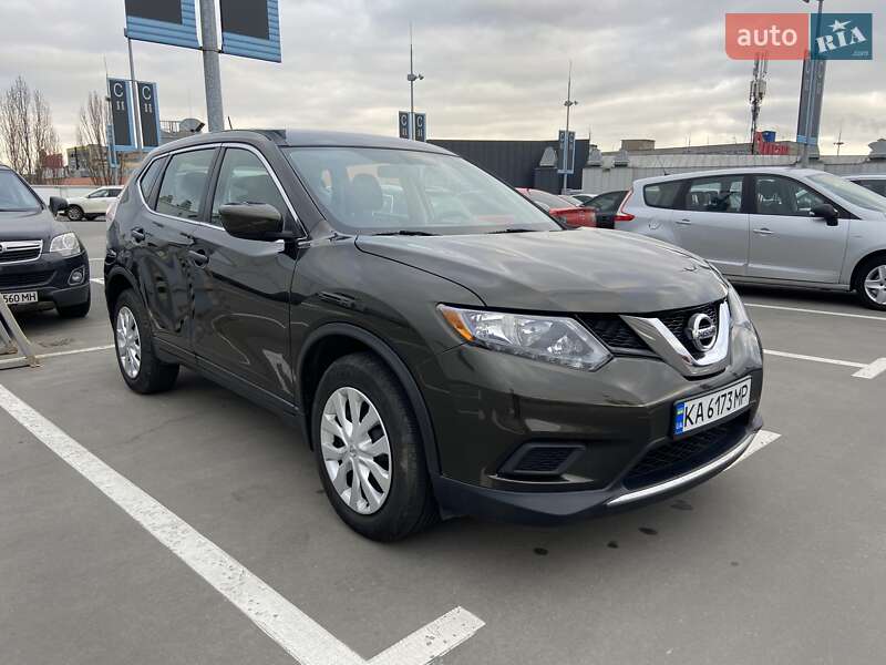 Nissan Rogue (2016)