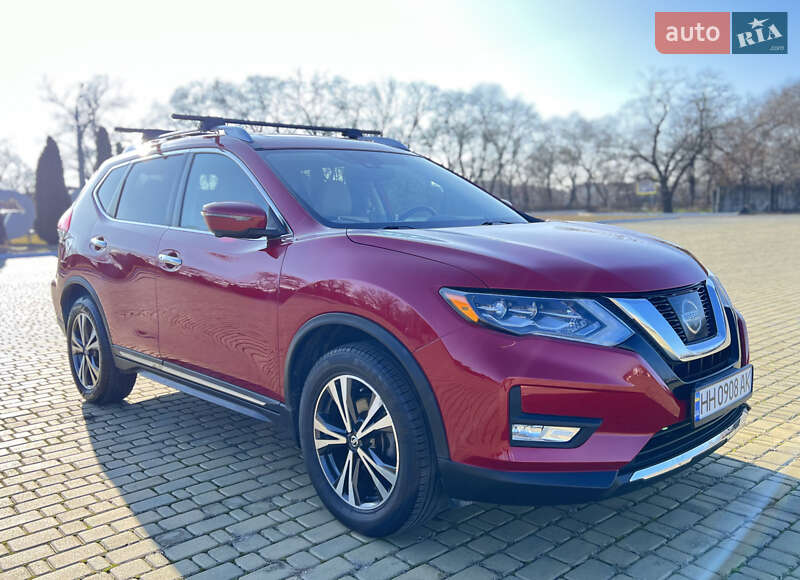 Nissan Rogue (2017)