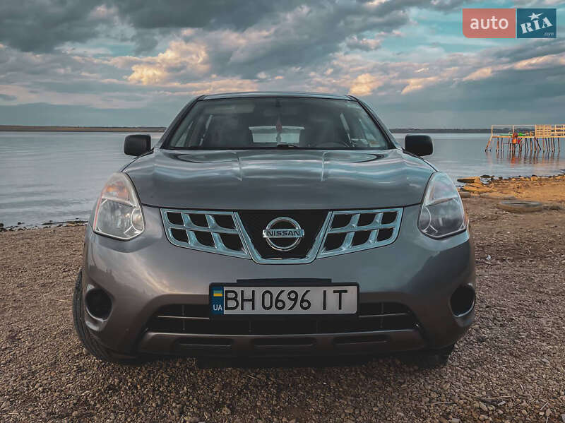 Nissan Rogue (2010)