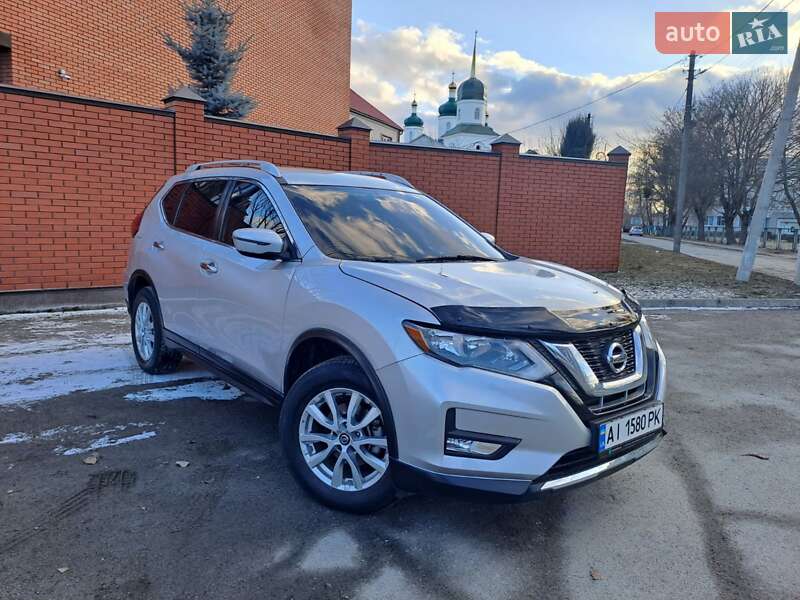 Nissan Rogue (2017)