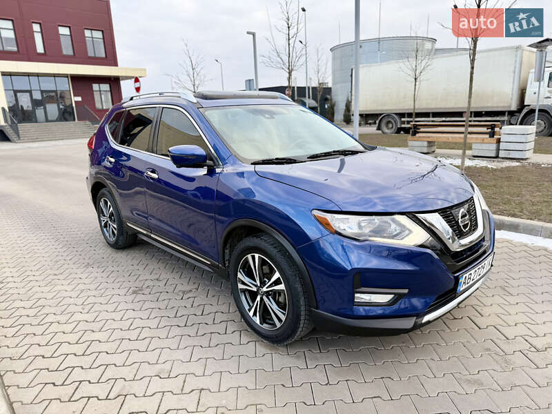 Nissan Rogue (2016)