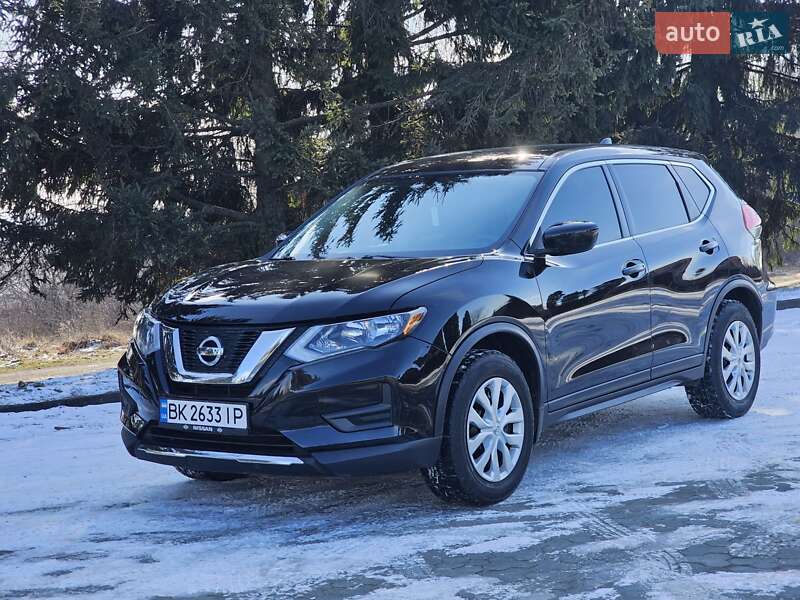 Nissan Rogue (2017)