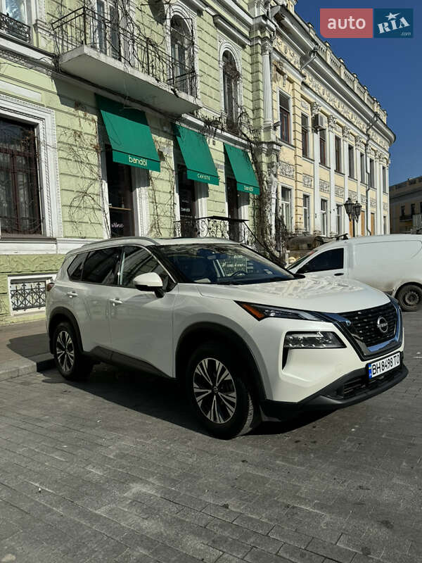 Nissan Rogue (2020)