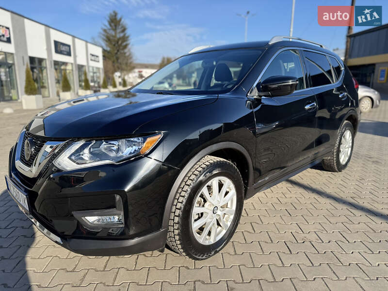 Nissan Rogue (2017)