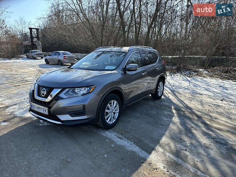 Nissan Rogue (2019)