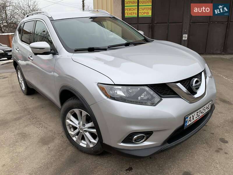 Nissan Rogue (2016)
