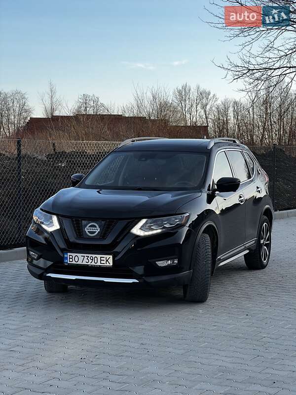 Nissan Rogue (2017)