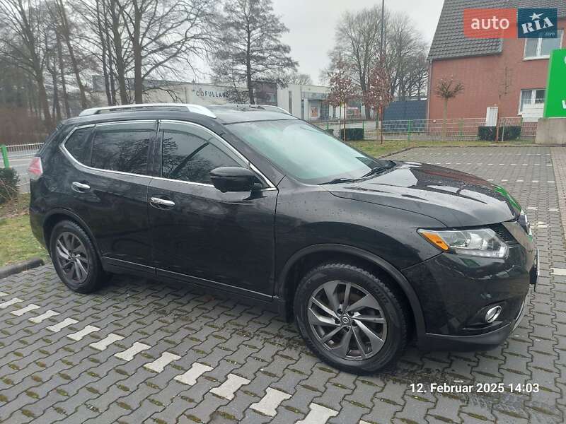 Nissan Rogue (2016)