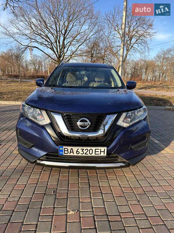 Nissan Rogue (2016)