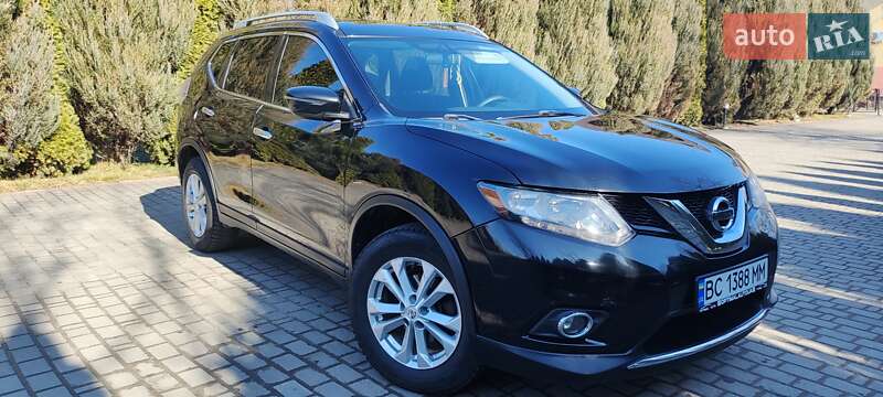 Nissan Rogue (2016)
