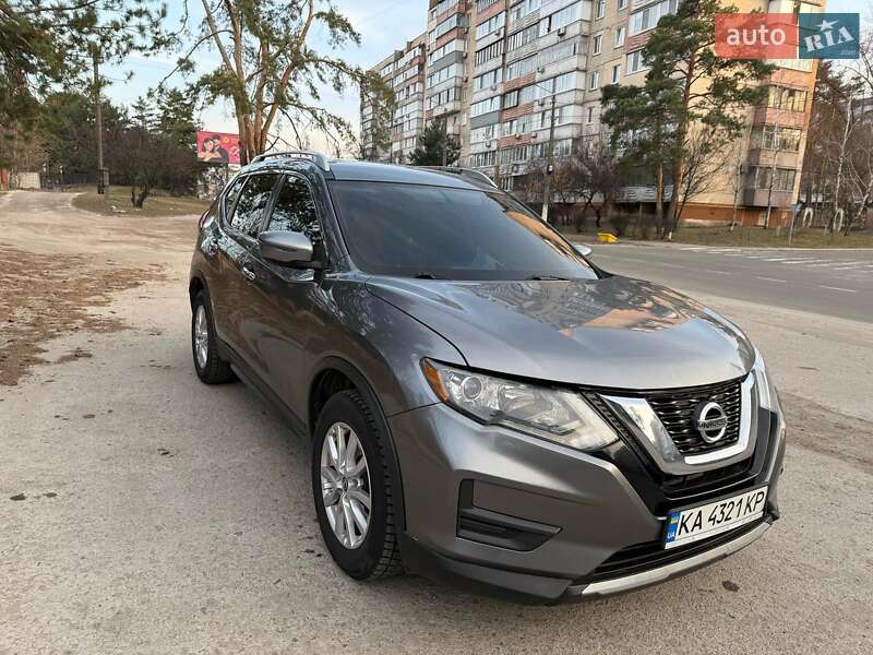 Nissan Rogue (2016)