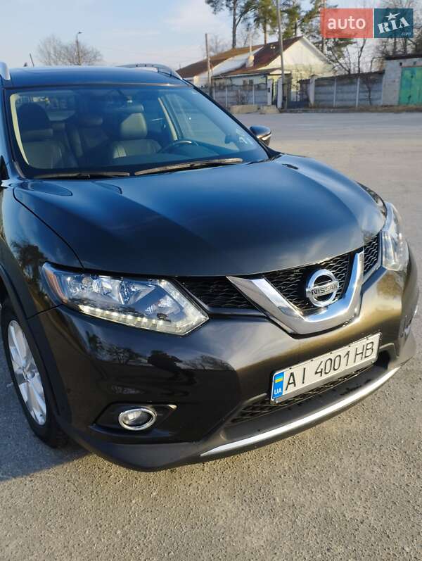 Nissan Rogue (2015)