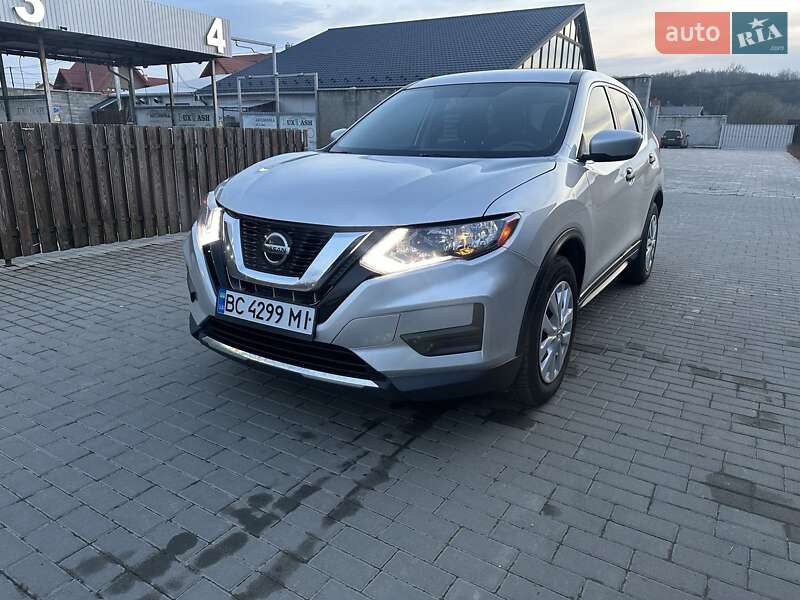 Nissan Rogue (2018)