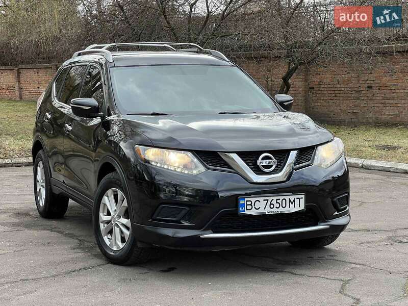 Nissan Rogue (2015)