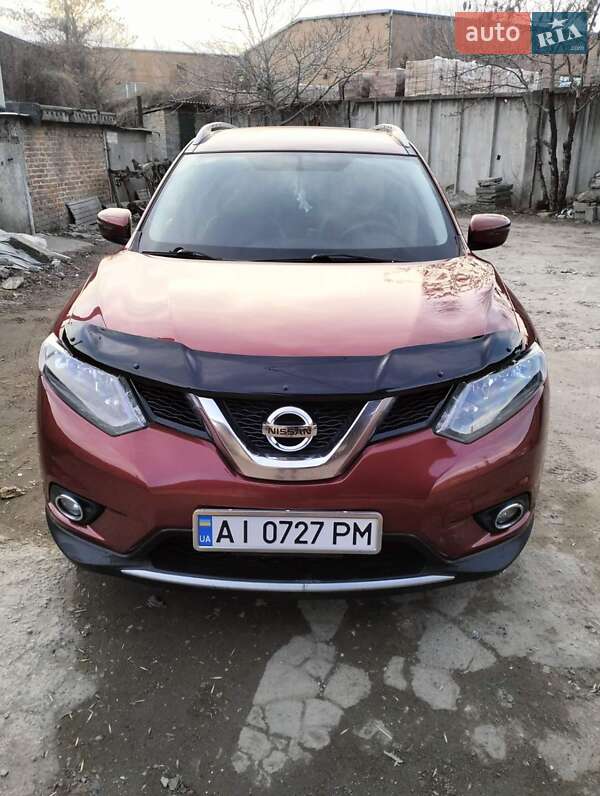 Nissan Rogue (2015)