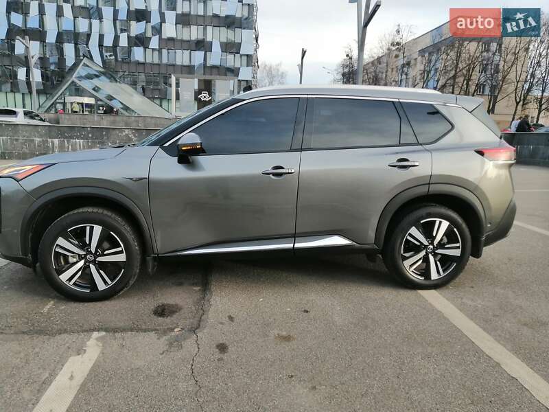Nissan Rogue (2021)