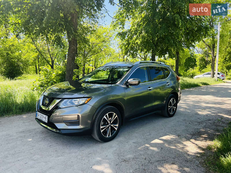Nissan Rogue (2019)