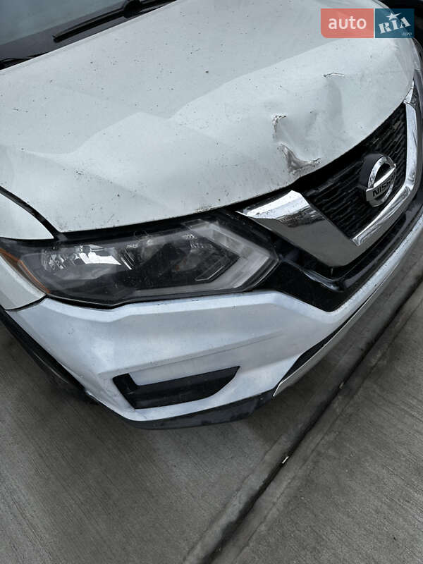 Nissan Rogue (2017)