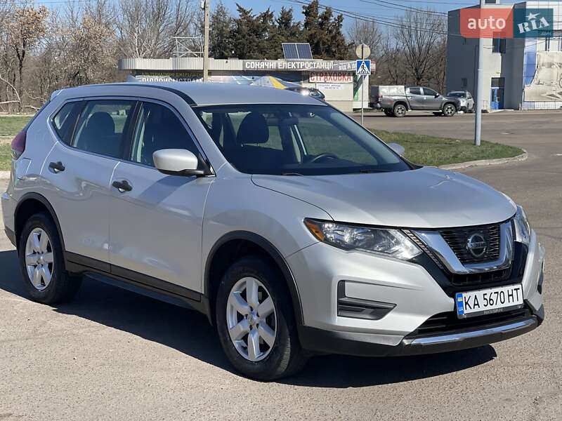 Nissan Rogue (2018)