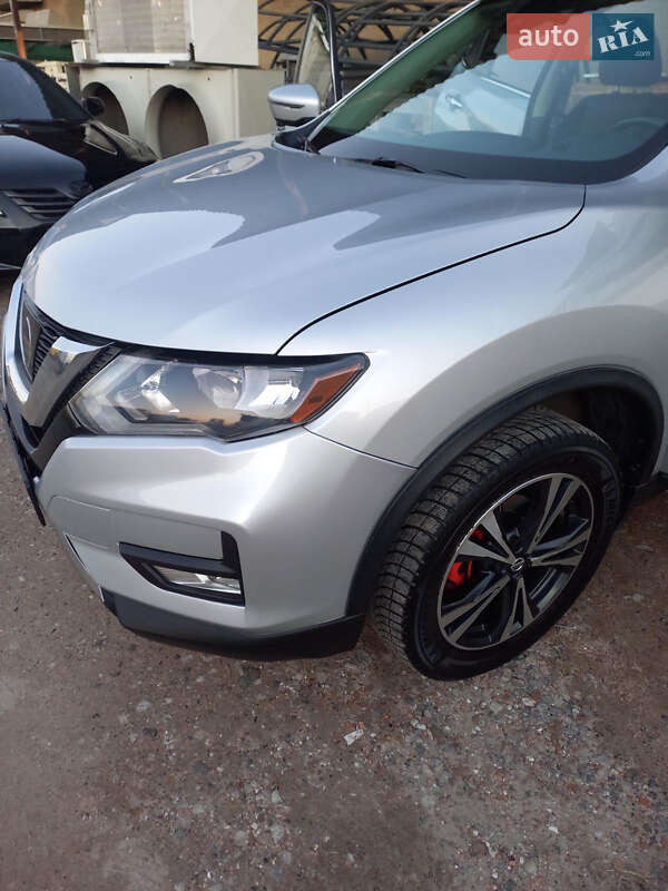 Nissan Rogue (2019)