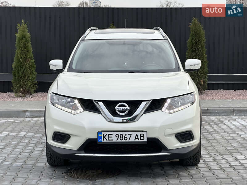 Nissan Rogue (2015)