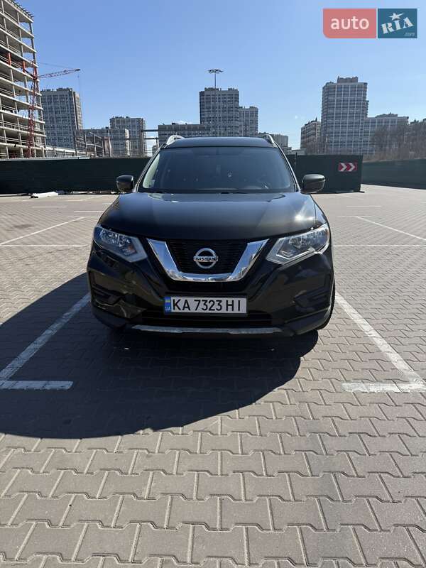 Nissan Rogue (2017)