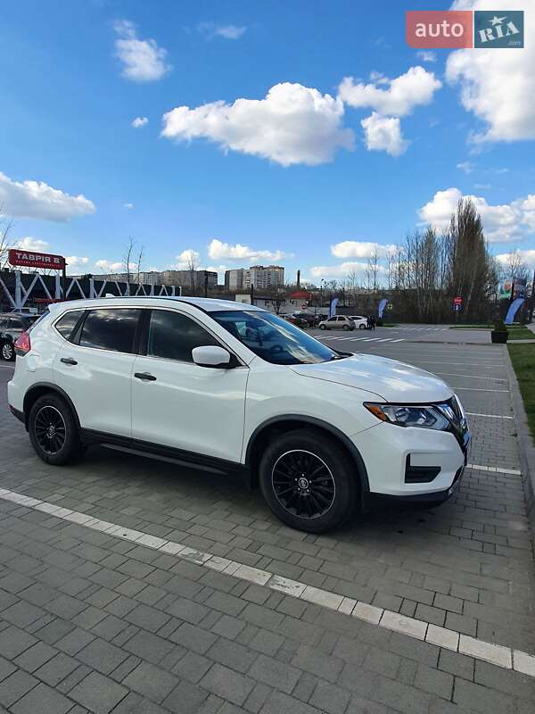 Nissan Rogue (2018)