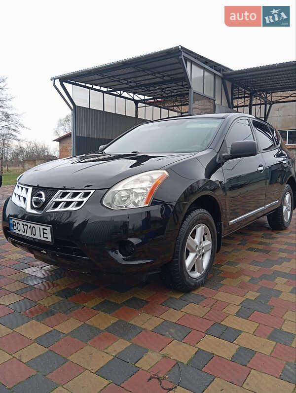 Nissan Rogue (2012)