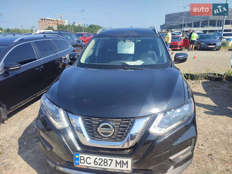 Nissan Rogue (2018)