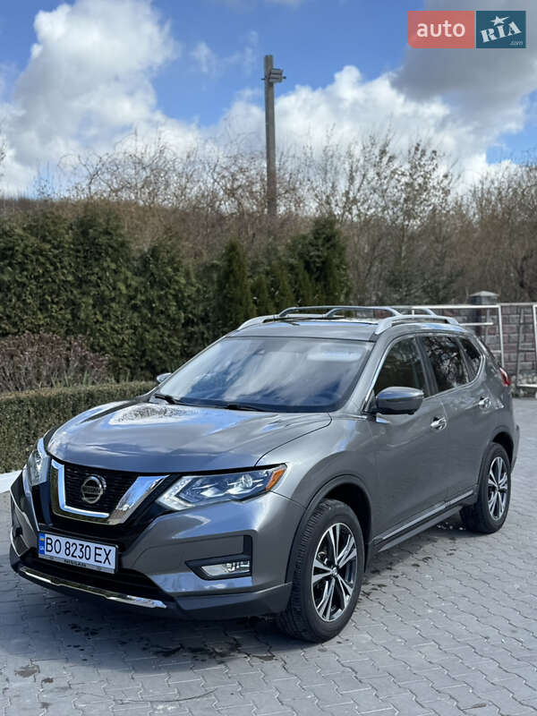 Nissan Rogue (2017)
