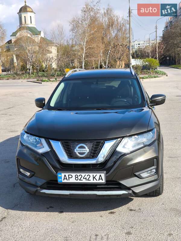 Nissan Rogue (2017)