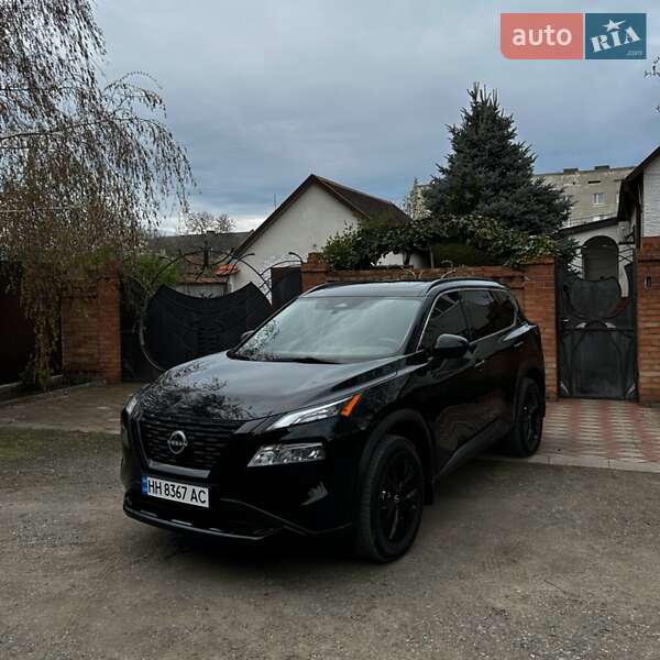 Nissan Rogue (2023)