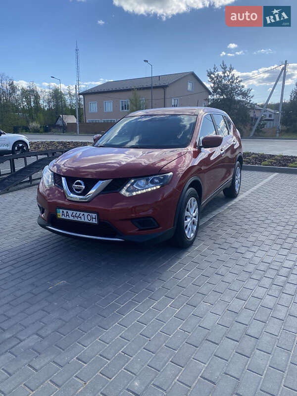 Nissan Rogue (2016)