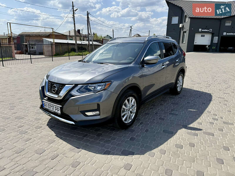 Nissan Rogue (2017)