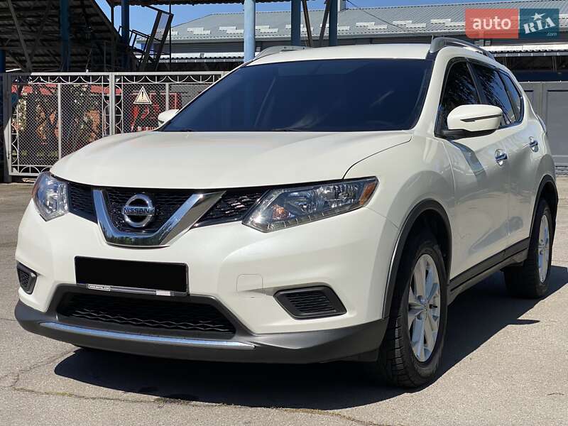 Nissan Rogue (2016)