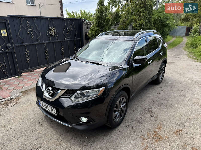 Nissan Rogue (2016)