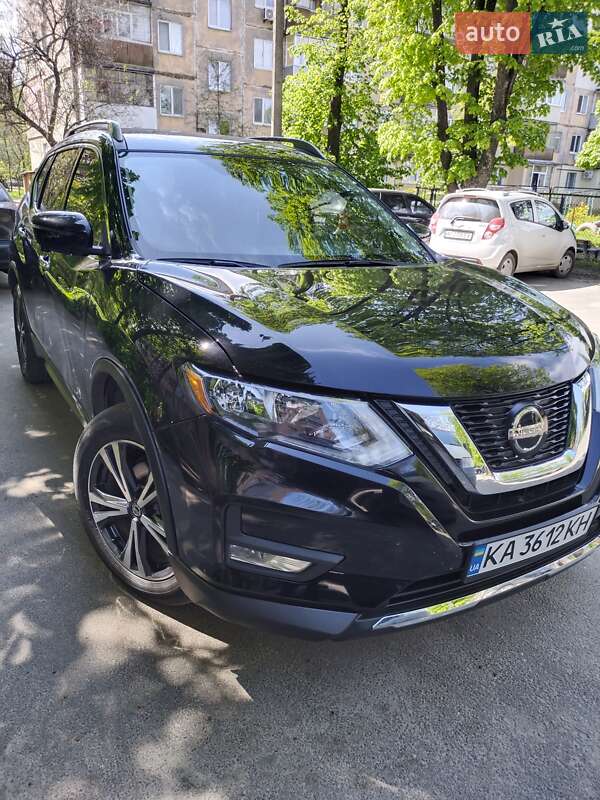 Nissan Rogue (2019)