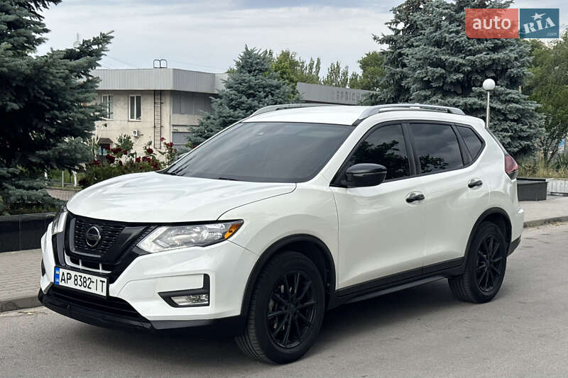 Nissan Rogue (2018)