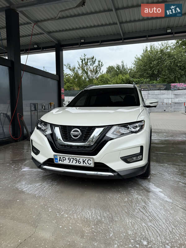 Nissan Rogue (2018)