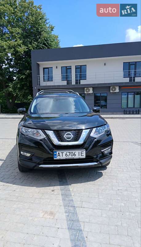 Nissan Rogue (2018)