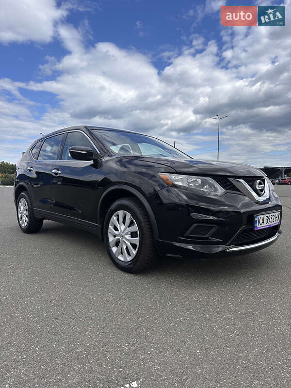 Nissan Rogue (2015)