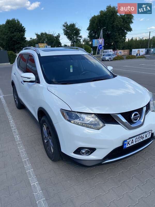 Nissan Rogue (2016)