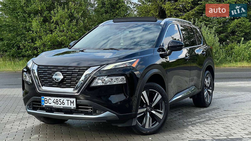 Nissan Rogue (2023)