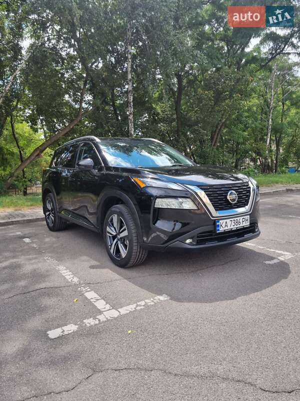 Nissan Rogue (2020)